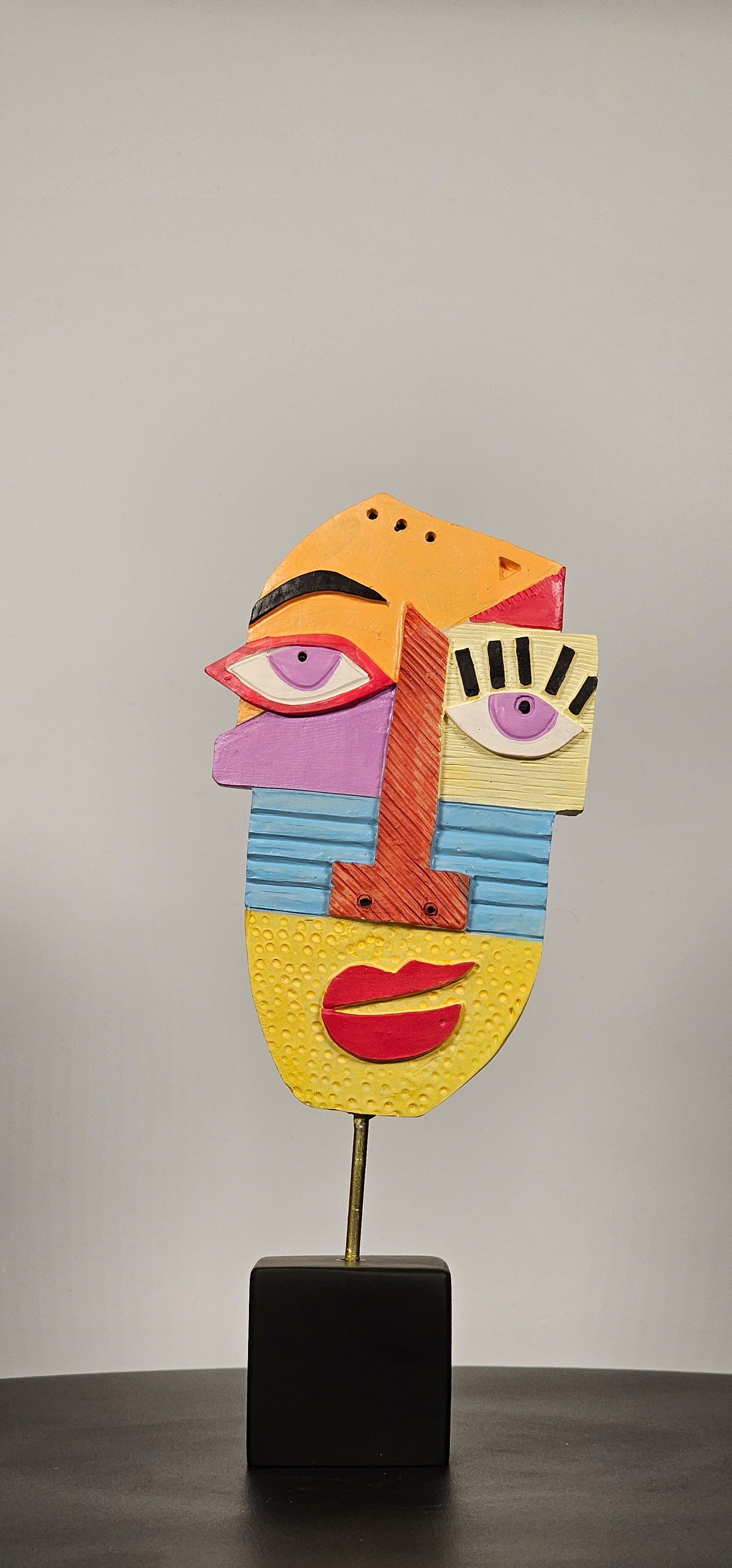 تحفة الوجه الملون - Astro Store