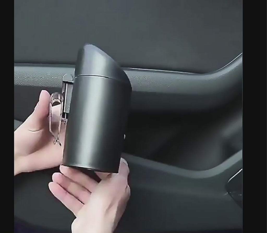 Mini Car Trash Bin – Compact with Lid & Odor Control